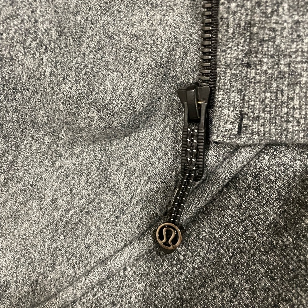 Lululemon Scuba Hoodie- SZ 6 - Picture 3 of 4